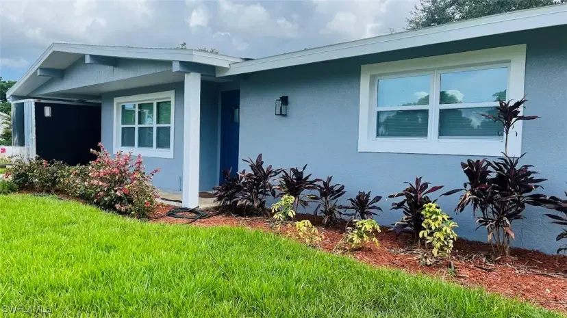 Picture of 4 Palm Blvd, Lehigh Acres FL 33936