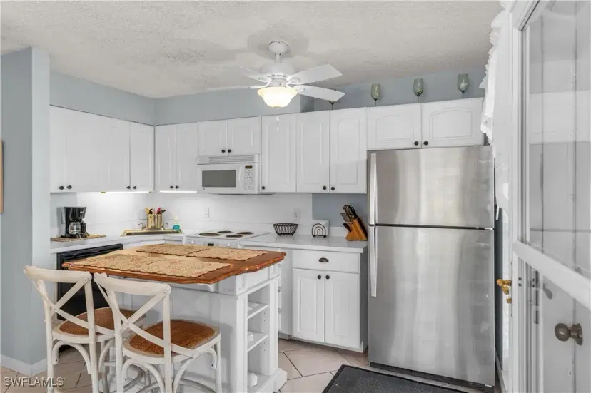 Picture of 1215 Edington Pl J5, Marco Island FL 34145