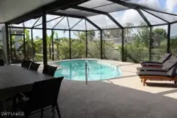 Picture of 524 SE 21St Ave, Cape Coral, FL 33990