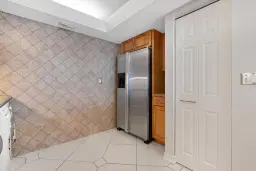 Picture of 2400 Presidential Way 1206, West Palm Beach, FL 33401