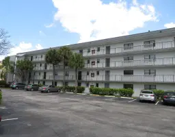 Picture of 9233 SW 8Th Street 419, Boca Raton, FL 33428