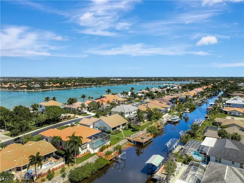 Picture of 5561 Harborage Dr, Fort Myers, FL 33908
