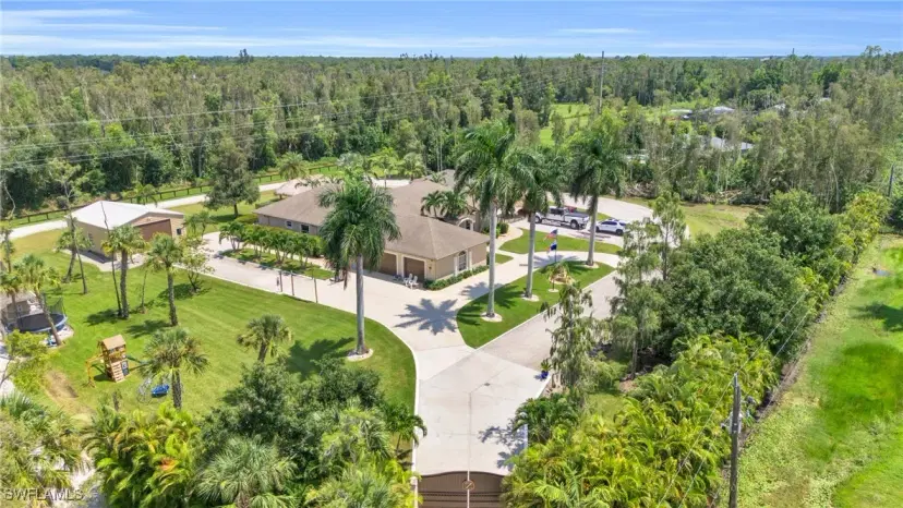 Picture of 6480 Pine Cone Ct, Fort Myers FL 33912