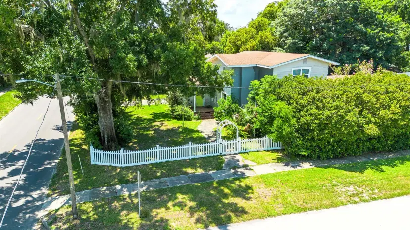 Picture of 304 S Delaney Avenue, Avon Park FL 33825