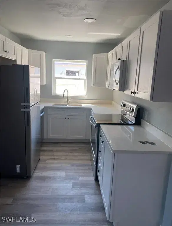 Picture of 92 Oak St, North Fort Myers FL 33903