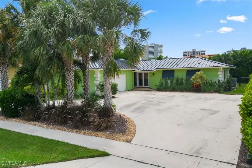 Picture of 140 Landmark St, Marco Island FL 34145