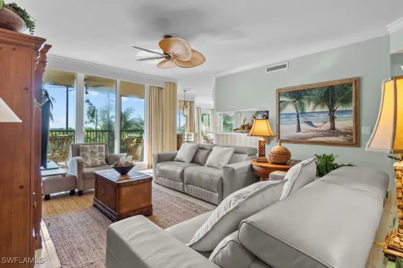 Picture of 1060 Borghese Ln 205, Naples FL 34114