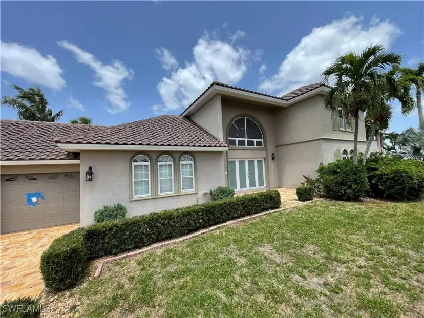 Picture of 14370 Mcgregor Blvd, Fort Myers FL 33919