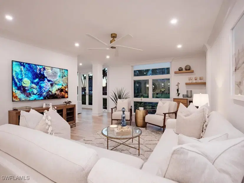 Picture of 400 Park Shore Dr 102, Naples FL 34103