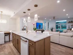 Picture of 400 Park Shore Dr 102, Naples, FL 34103