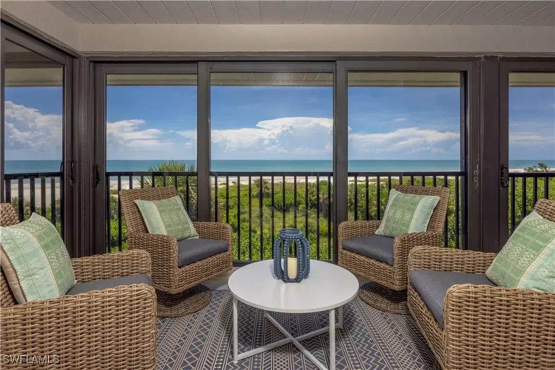 Picture of 1785 Middle Gulf Dr A302, Sanibel, FL 33957