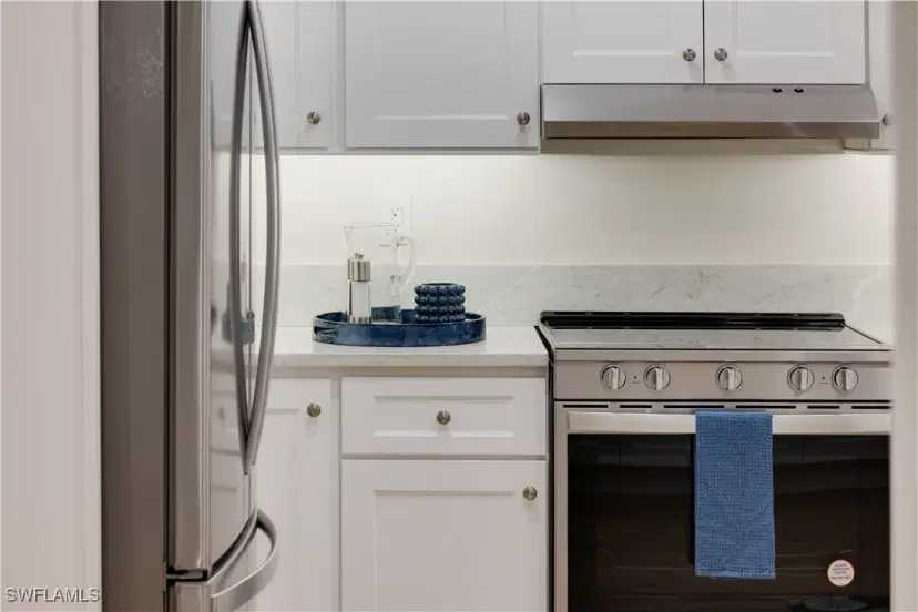 Picture of 1785 Middle Gulf Dr A302, Sanibel FL 33957