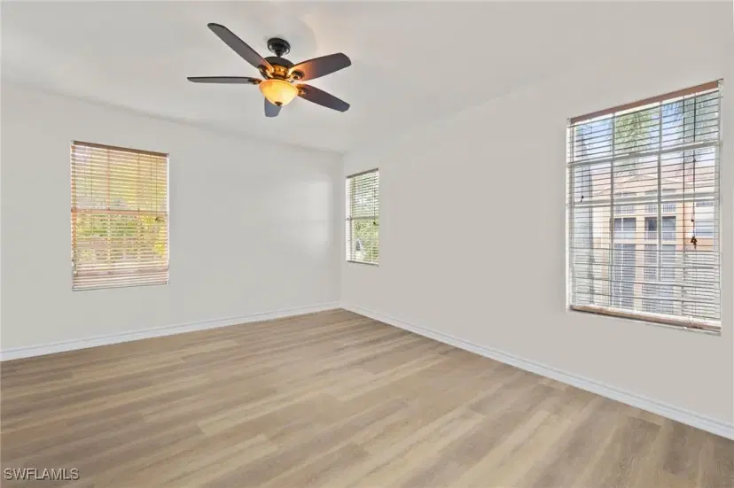 Picture of 8521 Oakshade Cir 421, Fort Myers FL 33919