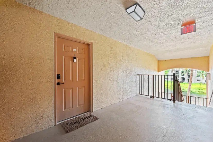 Picture of 4151 San Marino Blvd 302, West Palm Beach FL 33409