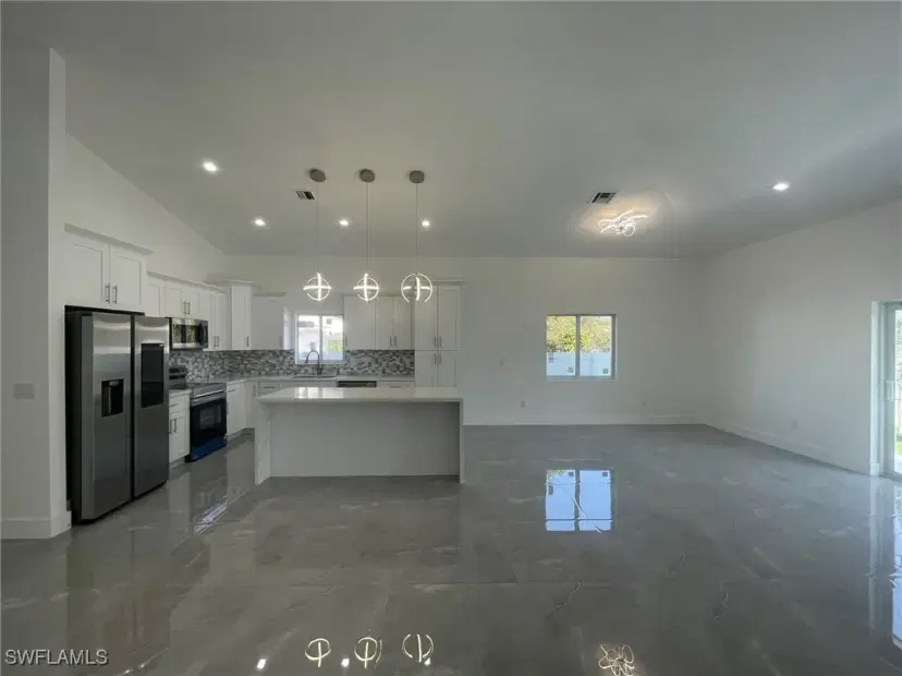 Picture of 2917 6Th St W, Lehigh Acres FL 33971