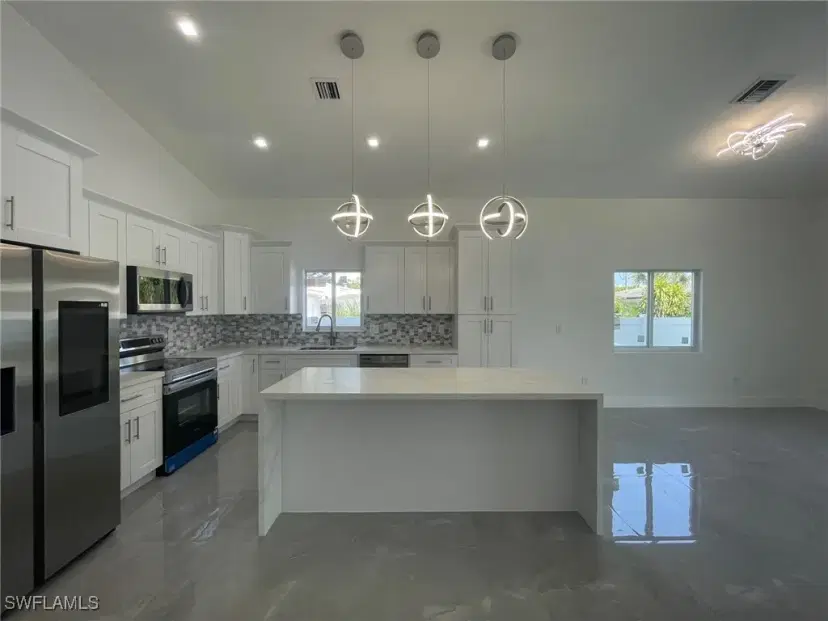 Picture of 2917 6Th St W, Lehigh Acres FL 33971