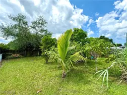Picture of 3056 Linwood Ave, Naples, FL 34112