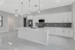 Picture of 2266 Desoto Blvd S, Naples, FL 34117