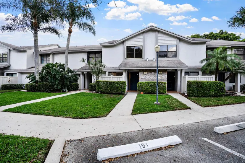 Picture of 4820 NW 22Nd Street 4134, Coconut Creek FL 33063