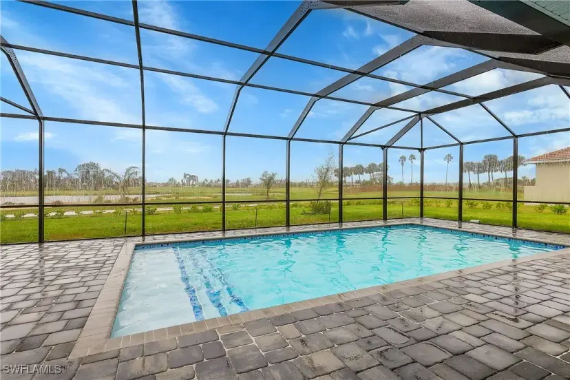 Picture of 18716 Ensenada Dr, Naples FL 34114