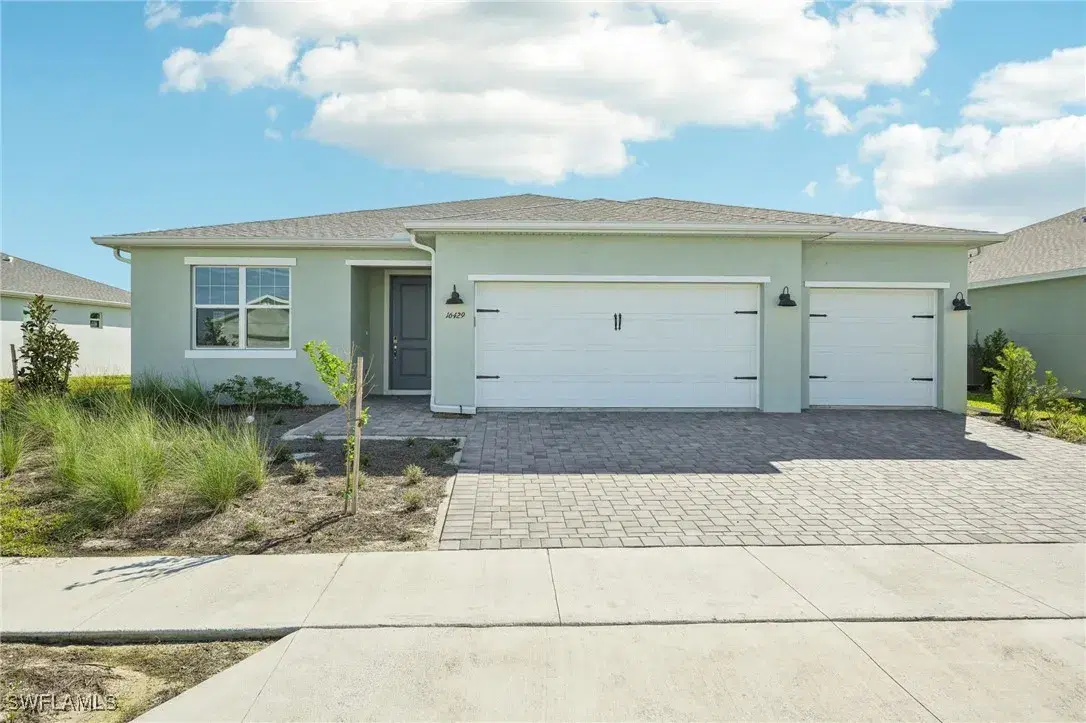 Picture of 16429 Marsh Ln, Punta Gorda, FL 33982