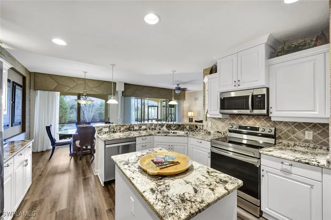 Picture of 8543 Via Lungomare Cir 102, Estero, FL 33928