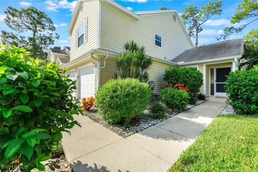 Picture of 165 Bristol Ln 165A, Naples FL 34112