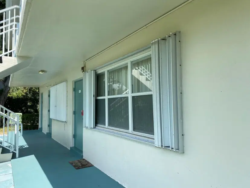 Picture of 480 W Horizons 102, Boynton Beach FL 33435