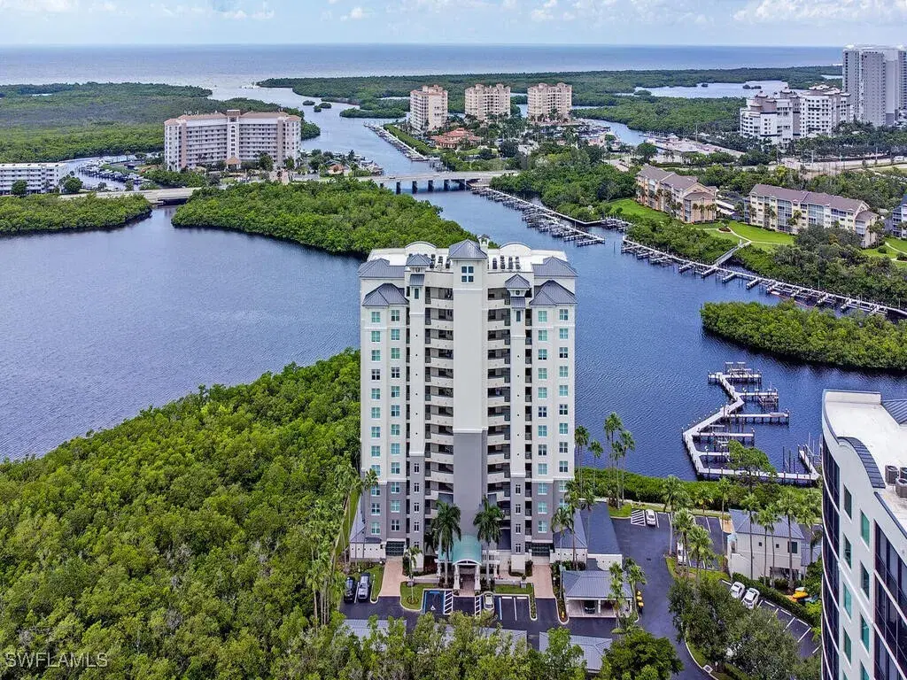 Picture of 420 Cove Tower Dr 202, Naples, FL 34110