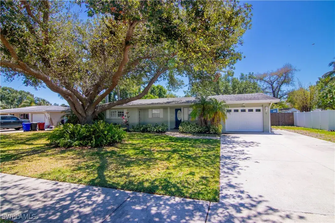 Picture of 1316 Sunbury Dr, Fort Myers, FL 33901