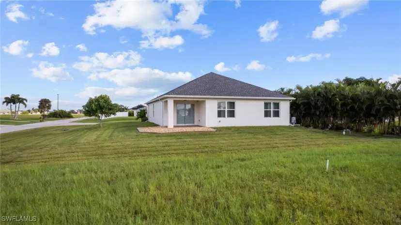 Picture of 2044 NW 1St St, Cape Coral FL 33993