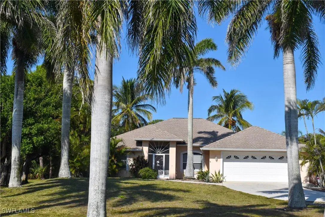 Picture of 28124 Meadowlark Ln, Bonita Springs, FL 34134
