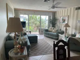 Picture of 506 Davis Road 78, Palm Springs, FL 33461