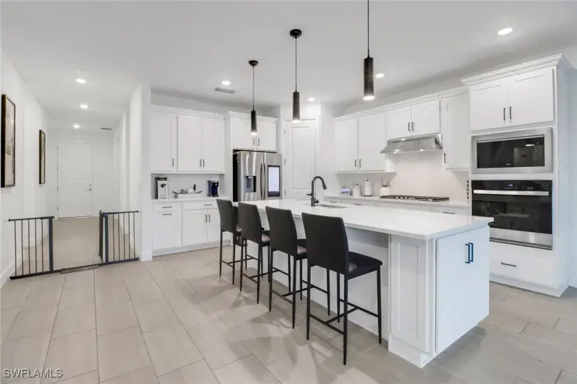 Picture of 1790 Terreno Blvd, Naples FL 34120