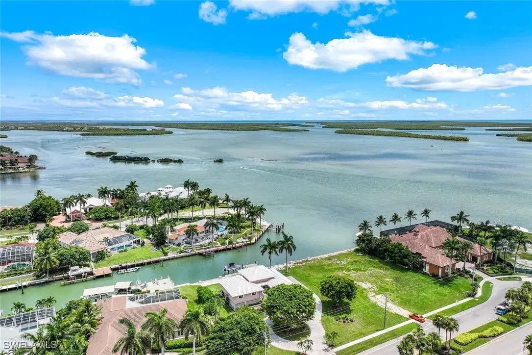 Picture of 1041 S Barfield Dr, Marco Island, FL 34145