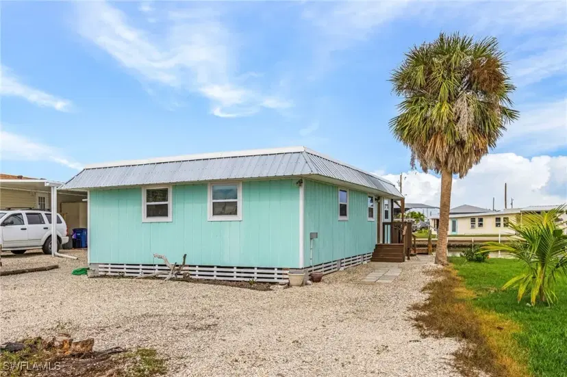 Picture of 3844 Phoenix Dr, St. James City FL 33956