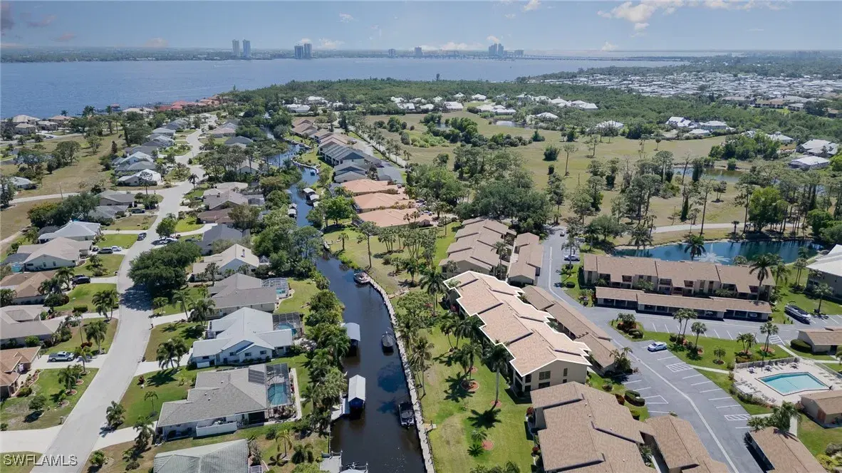 Picture of 15350 Moonraker Ct 301, North Fort Myers, FL 33917