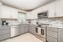 Picture of 15350 Moonraker Ct 301, North Fort Myers, FL 33917