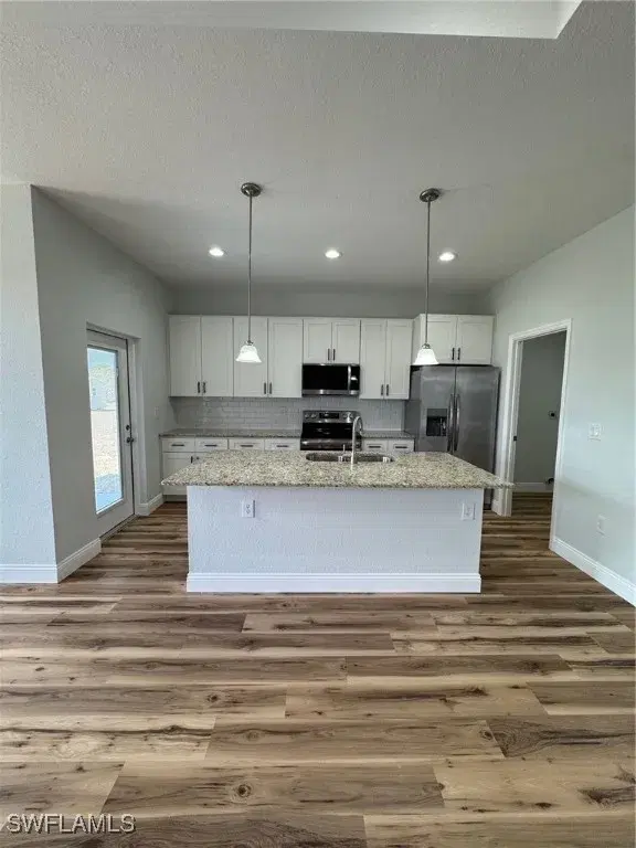 Picture of 7005 Tide Cir, Labelle FL 33935