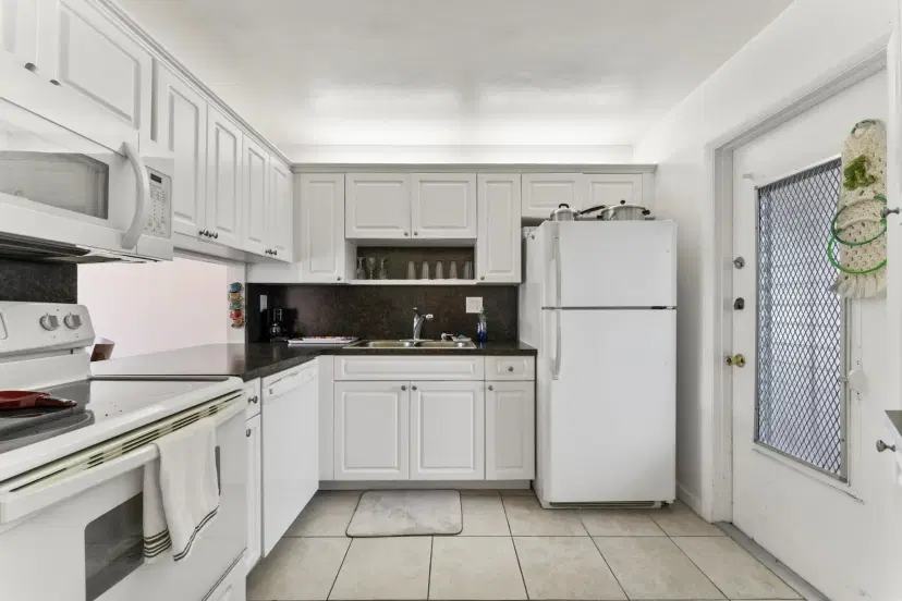Picture of 2668 Garden Drive 201, Lake Worth FL 33461