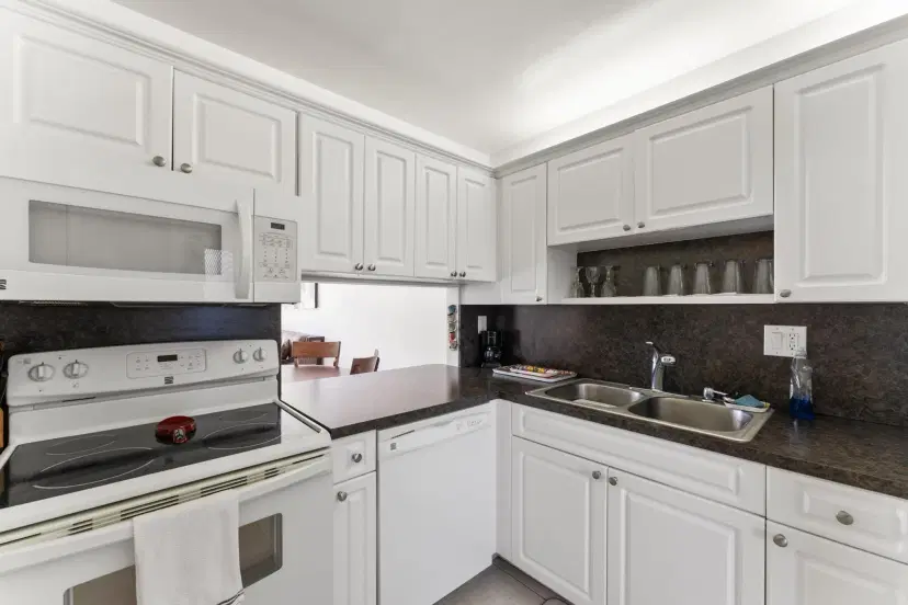Picture of 2668 Garden Drive 201, Lake Worth FL 33461