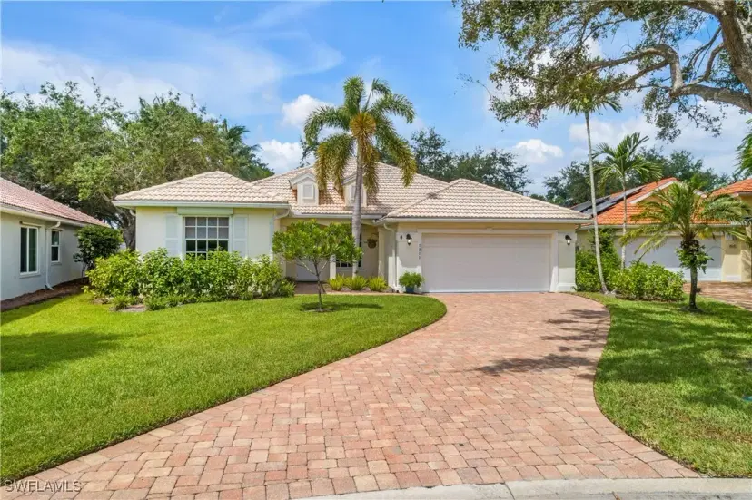 Picture of 1511 Whispering Oaks Cir, Naples FL 34110