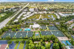 Picture of 1511 Whispering Oaks Cir, Naples, FL 34110