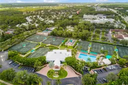 Picture of 1511 Whispering Oaks Cir, Naples, FL 34110