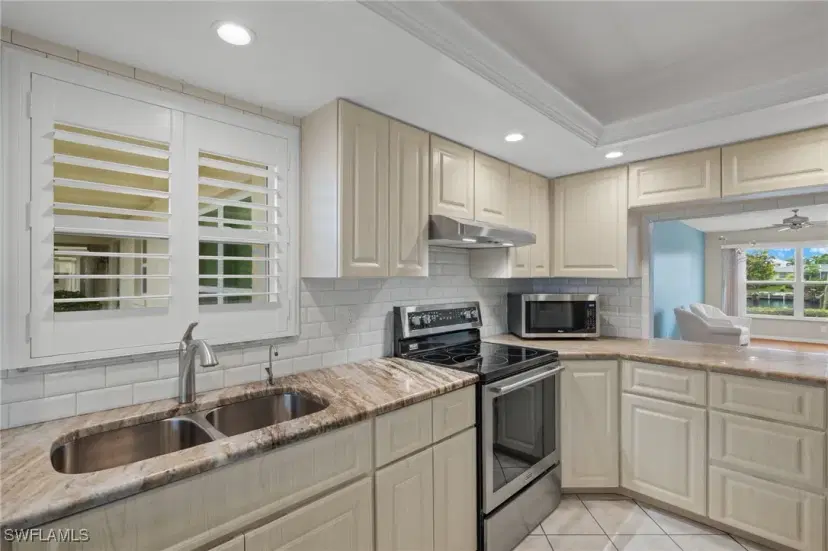 Picture of 1639 Beach Pkwy 104, Cape Coral FL 33904