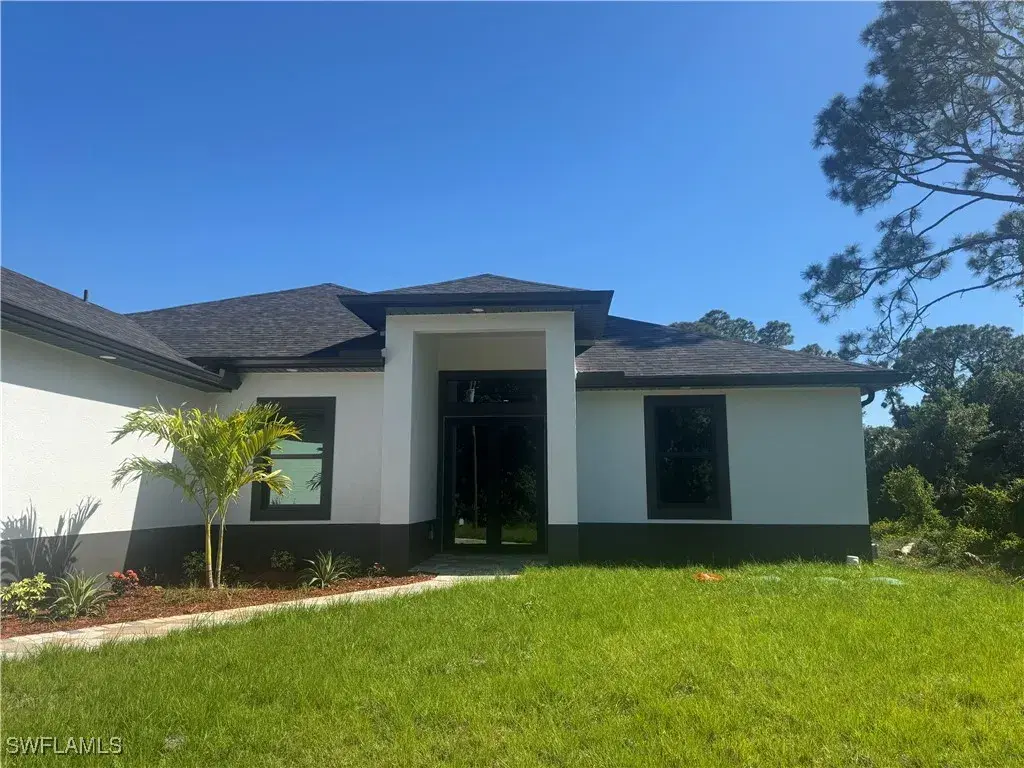 Picture of 838 Calumet St E, Lehigh Acres, FL 33974