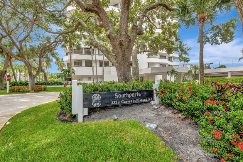 Picture of 3322 Casseekey Island Road 502, Jupiter FL 33477