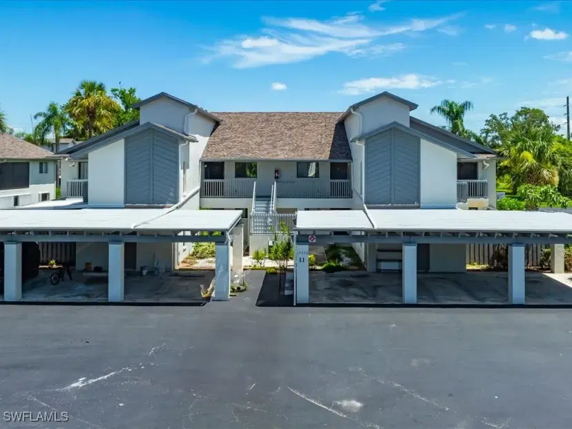 Picture of 17452 Woodland Trce F, Fort Myers FL 33908