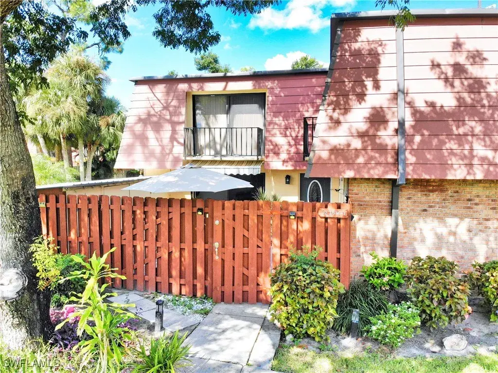Picture of 12354 Woodrose Ct 1, Fort Myers, FL 33907