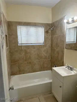 Picture of 1341 Gardenia Ave, Fort Myers, FL 33916